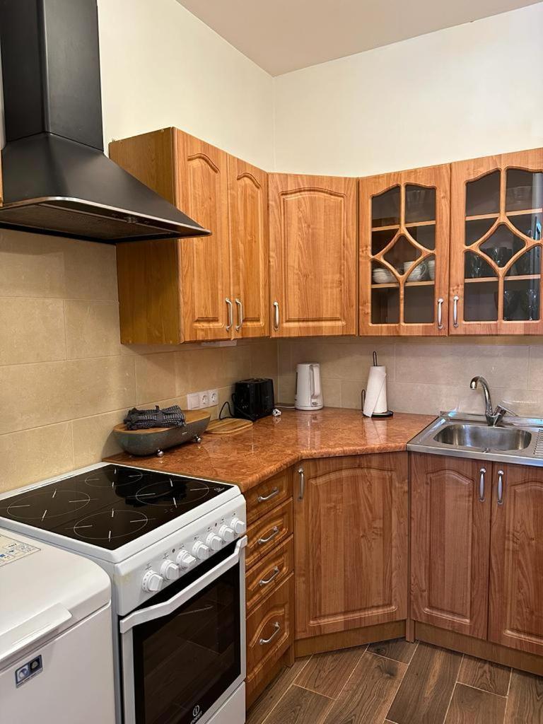 Dzirnavu Ielas Apartment คูลดีกา ภายนอก รูปภาพ