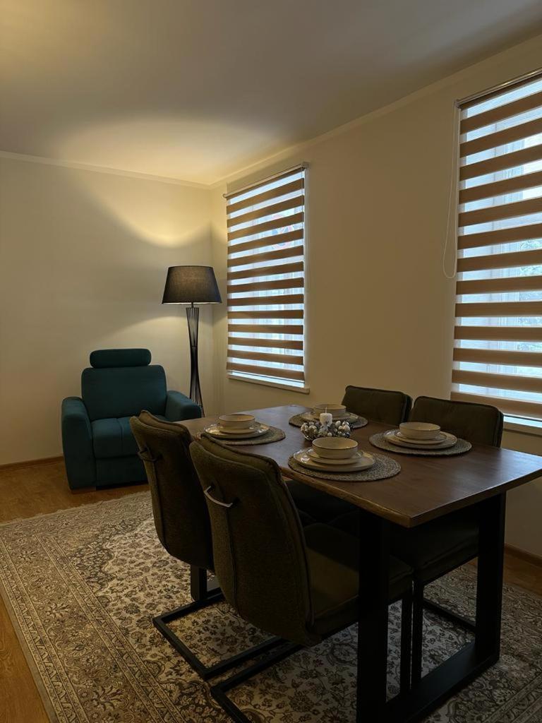 Dzirnavu Ielas Apartment คูลดีกา ภายนอก รูปภาพ